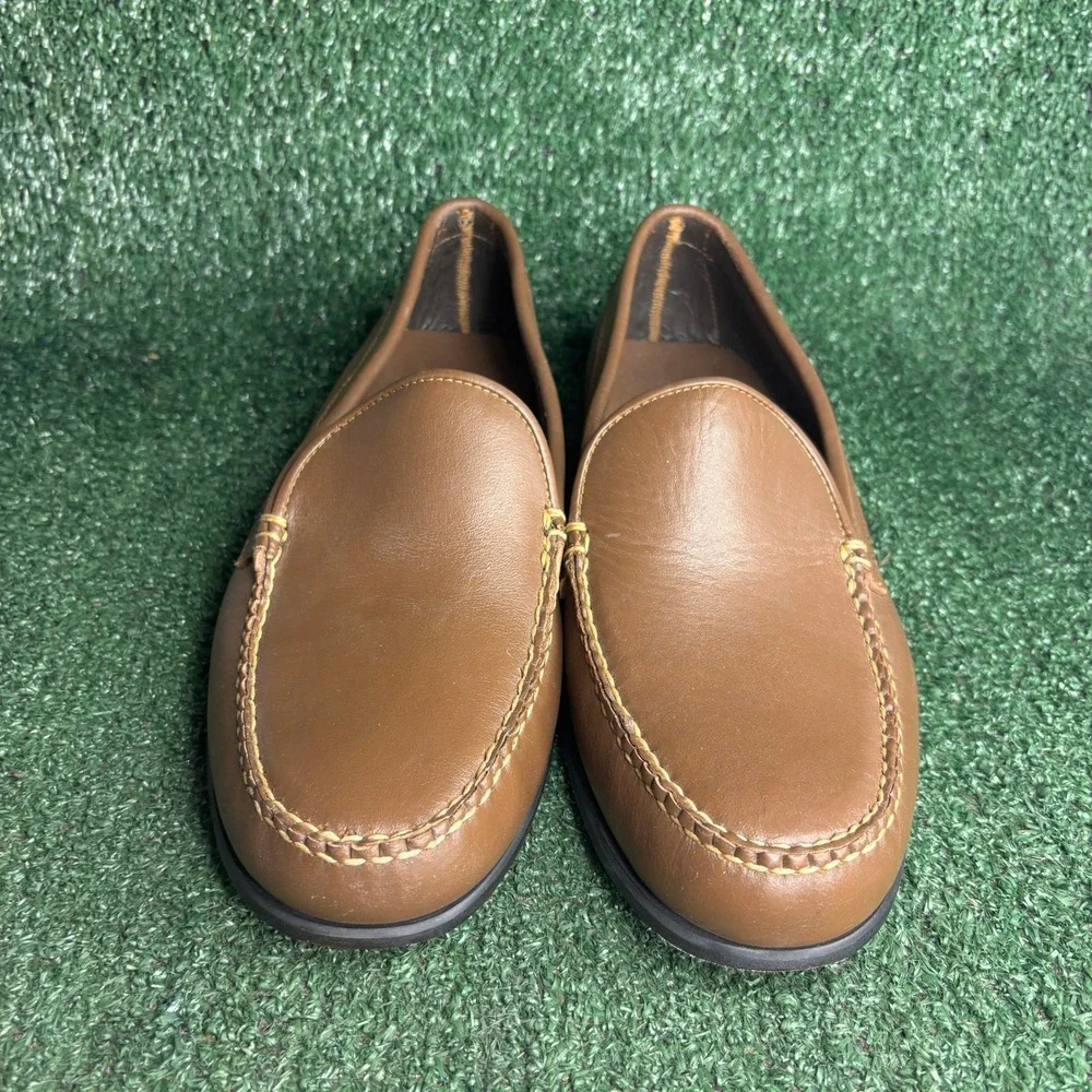 NEW Hitchcock Leather Slip On Venetian Loafers Classic Brown Mens Size 9 5E Wide
